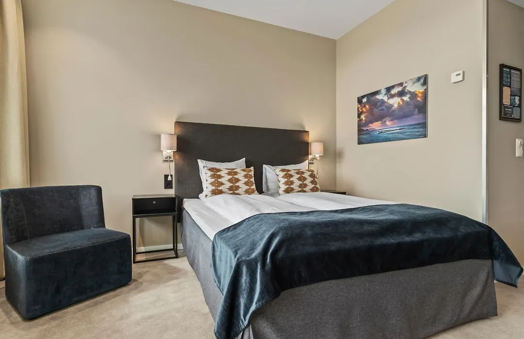Quality Hotel Ulstein-1