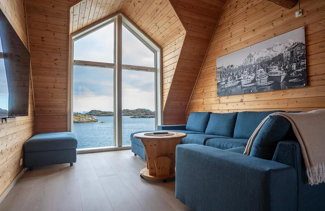 Henningsvaer Rorbuer-1