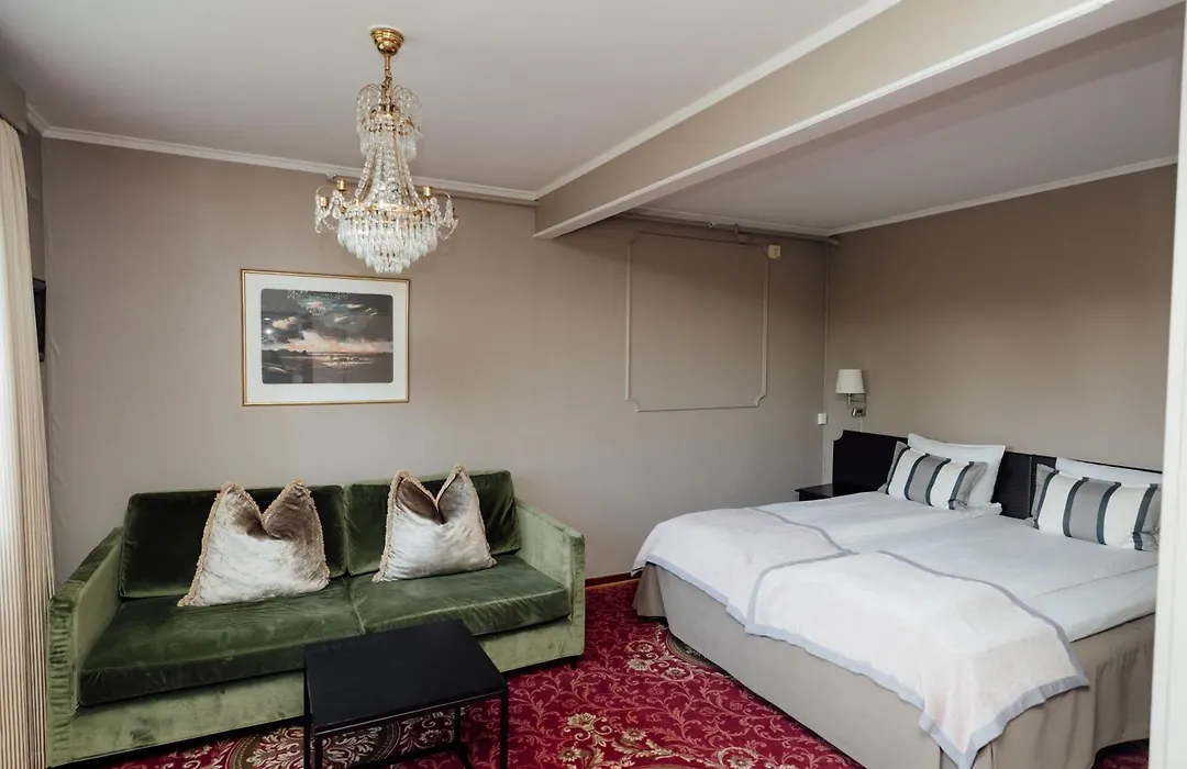 Klaekken Hotel-1