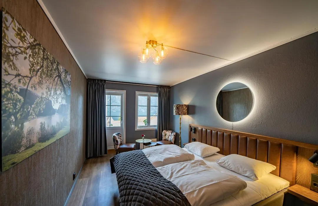 Hotel Aurlandsfjord-1