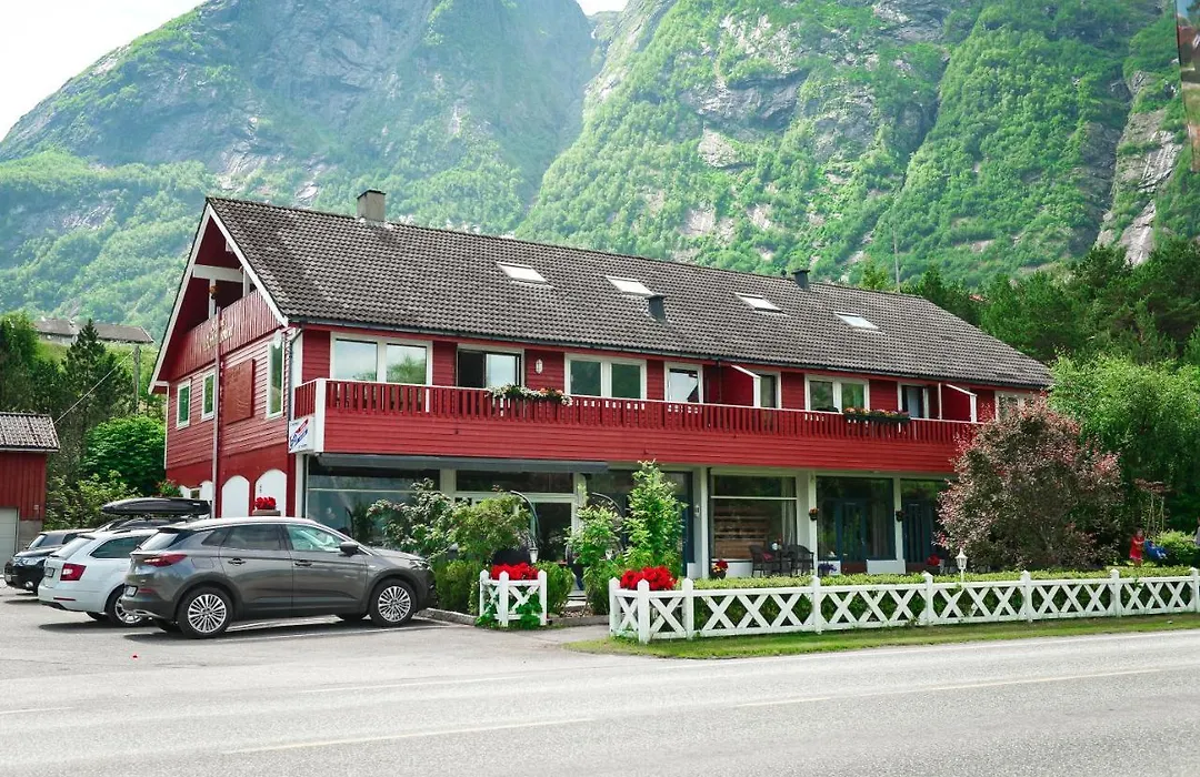 Ingrids Apartments-1