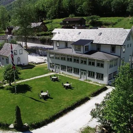 Gudvangen Budget Hotel-3