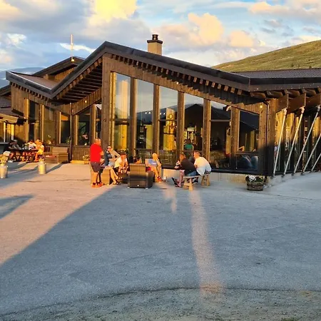 Raubergstulen fjellstue og hytter-3
