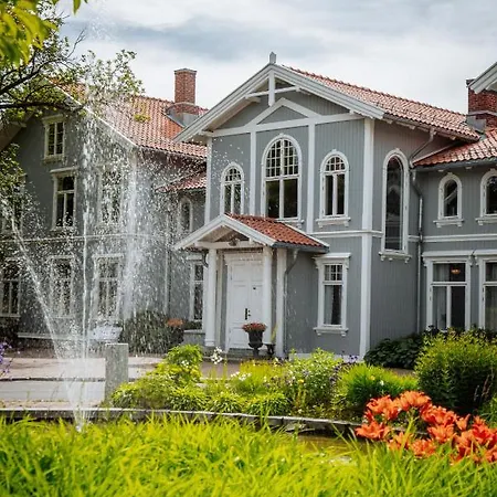 Losby Gods Manor-2