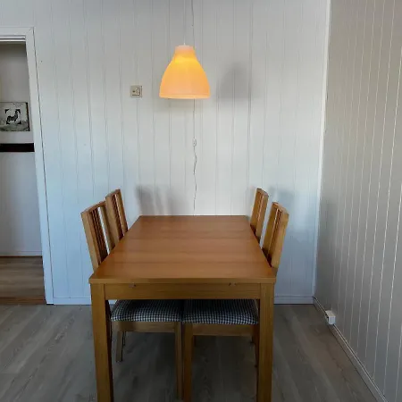 Midnattsol rom og hytter-2