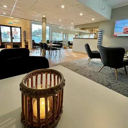 Marina Hotel Lofoten-2