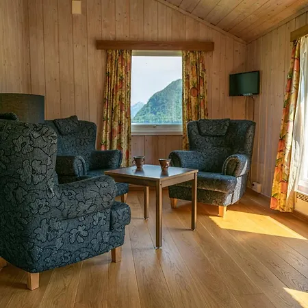 Dragsvik Fjordhotel (Adults Only)-3