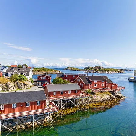 Henningsvaer Rorbuer-3