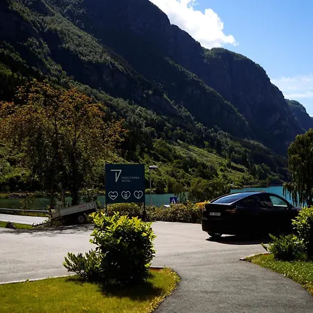 Trolltunga Hotel-3