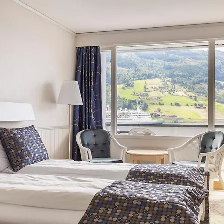 Olden Fjordhotel-2