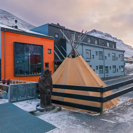 Svalbard Hotell | Polfareren-3