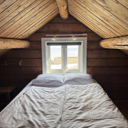 Toppøy Rorbuer-2