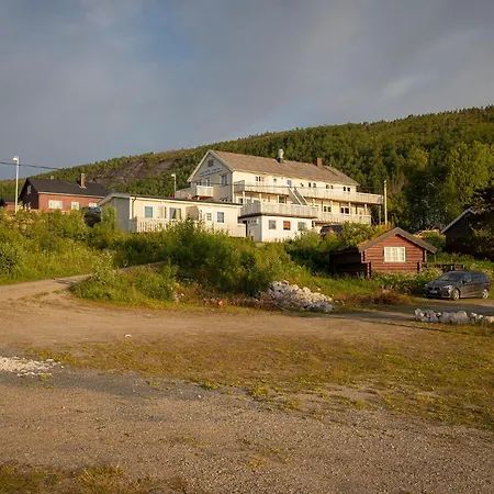 Ulvsvåg Gjestgiveri og Fjordcamping AS-3
