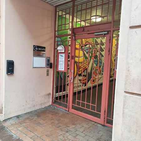 Guesthouse With 3 Rooms-2