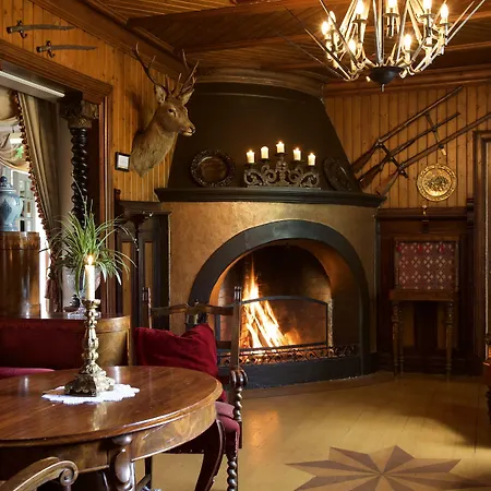 Losby Gods Manor-3