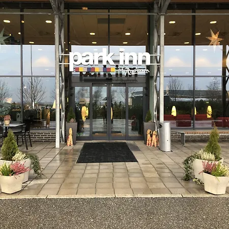 Park Inn By Radisson Oslo Airport Hotel West-3