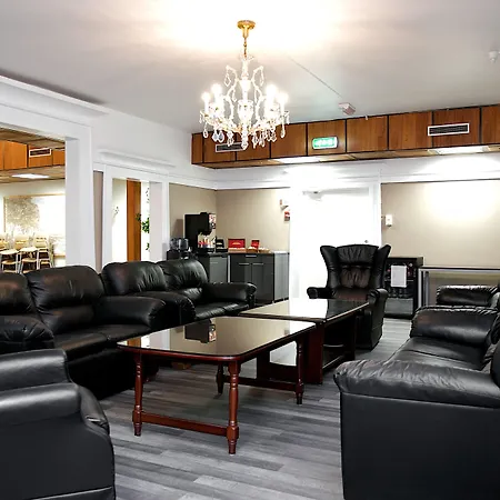 Moss Hotel & Apartments-3