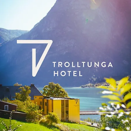 Trolltunga Hotel-2