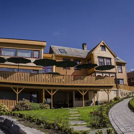 Lavik Fjord Hotel&Apartments-2