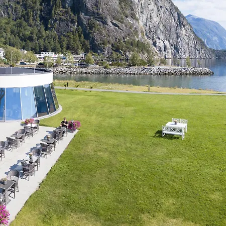Valldal Fjordhotell - By Classic Norway Hotels-2