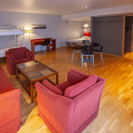 F2 Hotel-2