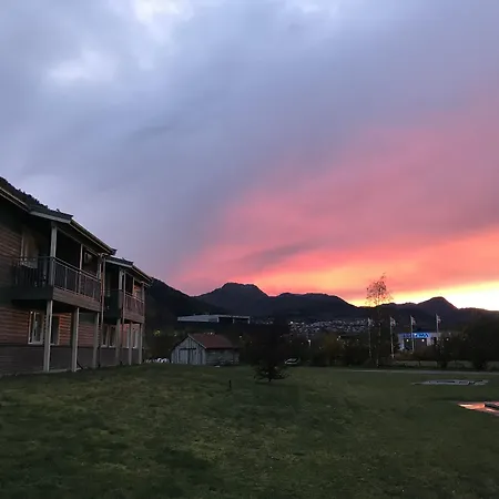 Forde Gjestehus Og Camping-3