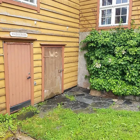 Rugsund Handelsstad-3