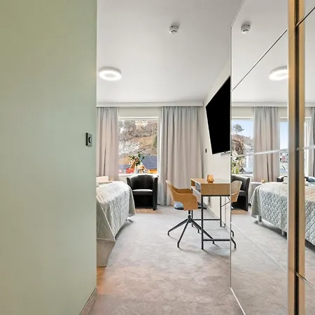 Kinn Hotell Florø-3