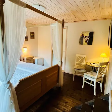 Dalen Bed & Breakfast-3