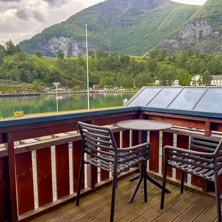 Flamsbrygga Hotel-3