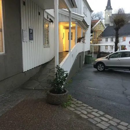 Holsthuset Losji-2