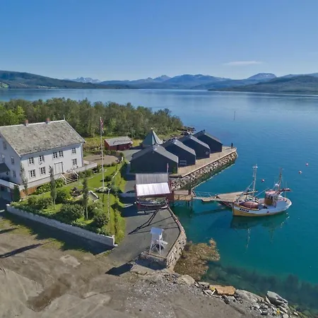 Finsnes Gaard-2
