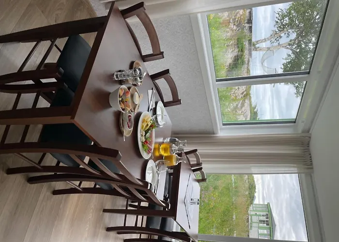 Villa Haugen Boutique Hotell Grottoy