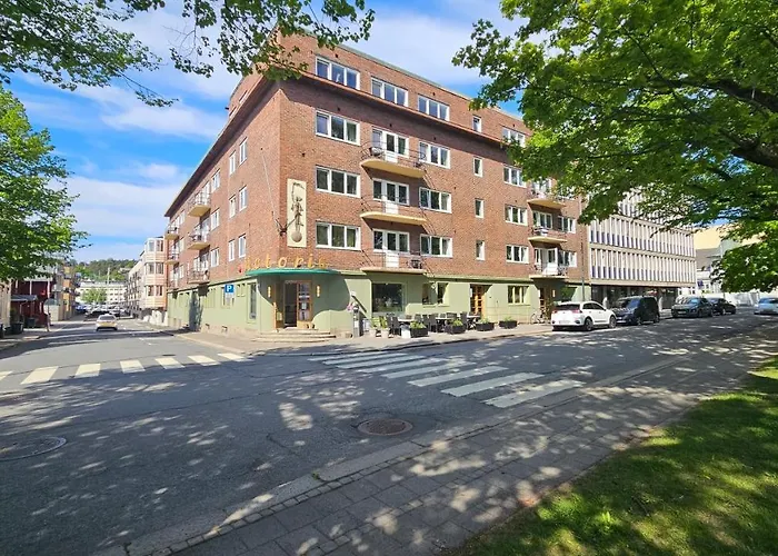 Victoria Apartment