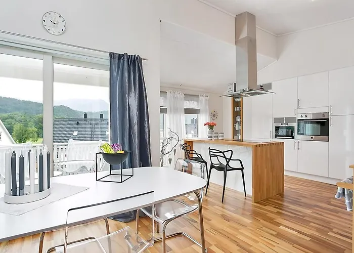 Systra Hotel Apartments Sjøholt