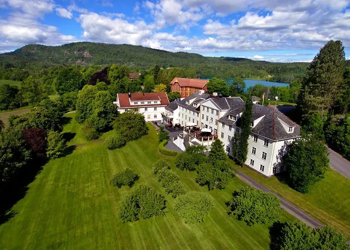 Øvre Sem Gård