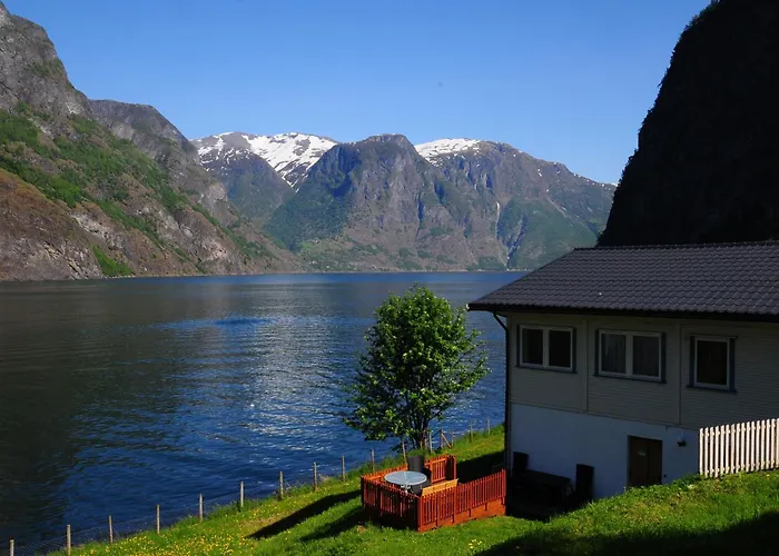 Visit Undredal Hotel
