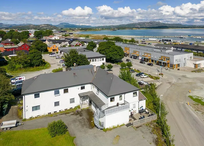 Brekstad Gjestehus As