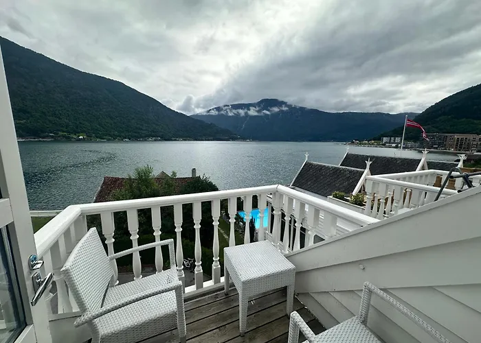 Hofslund Fjord Hotel Sogndal