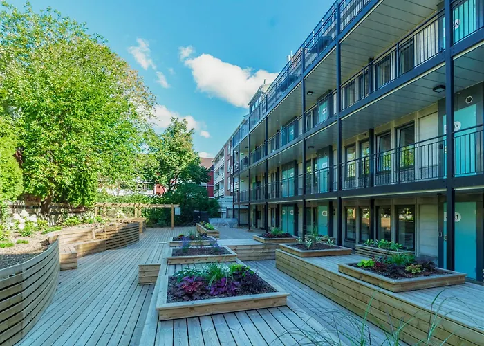 Maya Apartments - Carl Berner