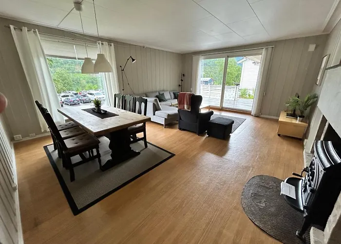 Trolltunga Lodge