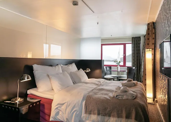 Home Hotel Arcticus Harstad