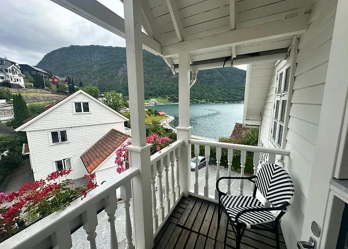 Hofslund Fjord Hotel