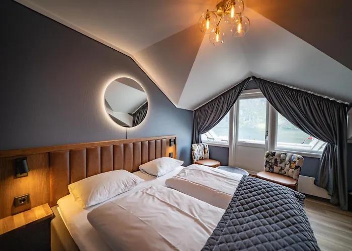 Hotel Aurlandsfjord