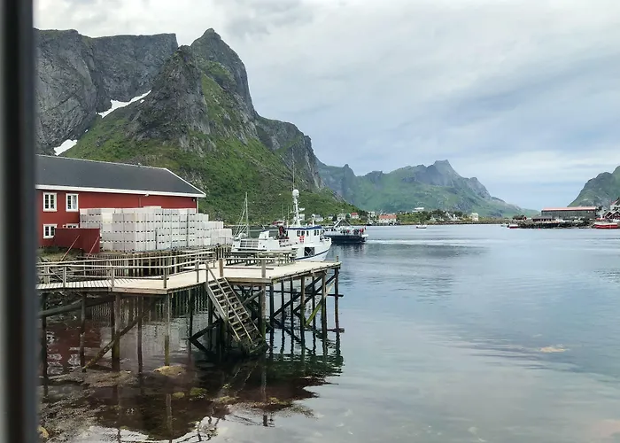 Reine Rorbuer - By Classic Norway Hotels