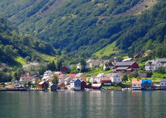 Visit Undredal