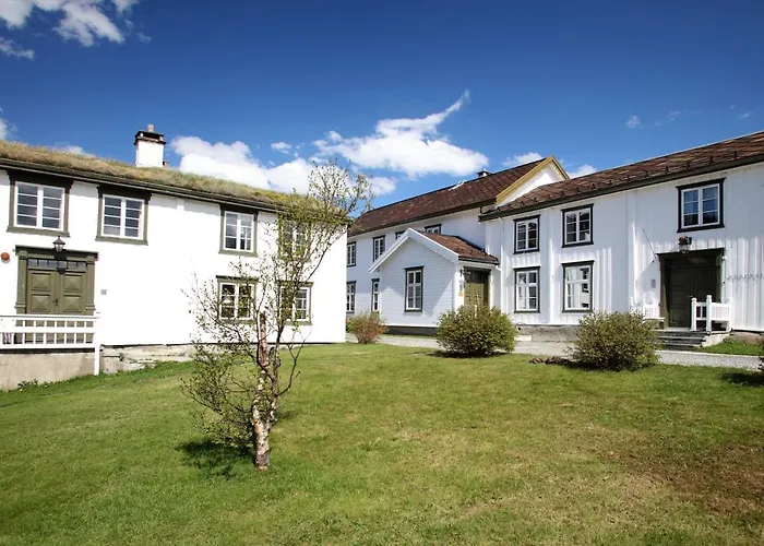 Kongsvold Fjeldstue by Frich`s